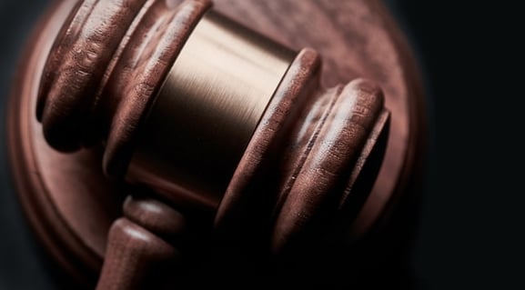 public speaking controversial topics bill-oxford-OXGhu60NwxU-unsplash
