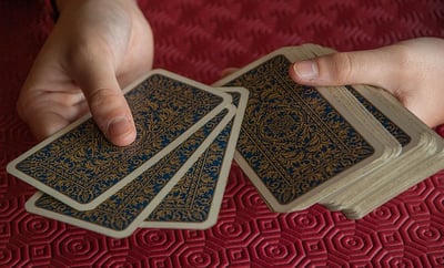 6 Easy and Underrated Card Games You Can Play with 2 People