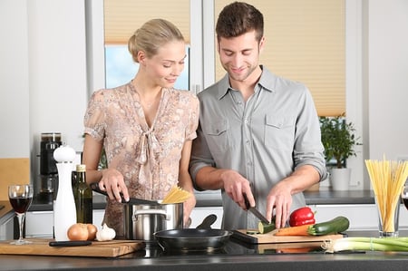 body-man-woman-cooking-12