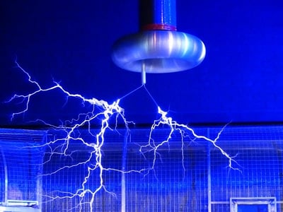 body-physics-lightning-machine