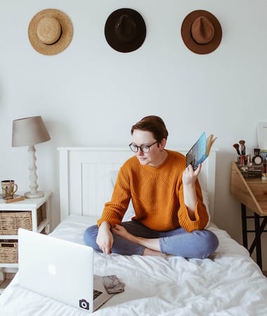 body-student-study-reading-bed