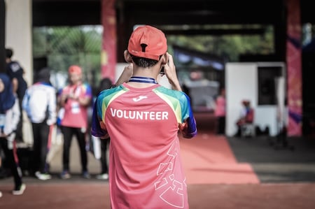 body-volunteer-shirt-student