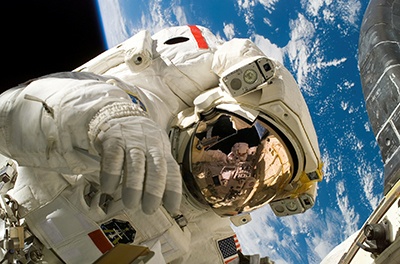 body_astronaut-1.jpg body_astronaut-1.jpg