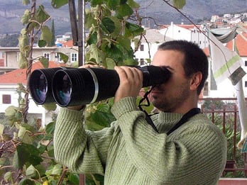 body_binoculars