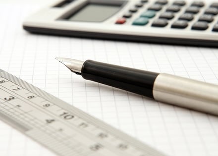 body_calculatorandpen.jpg body_calculatorandpen.jpg