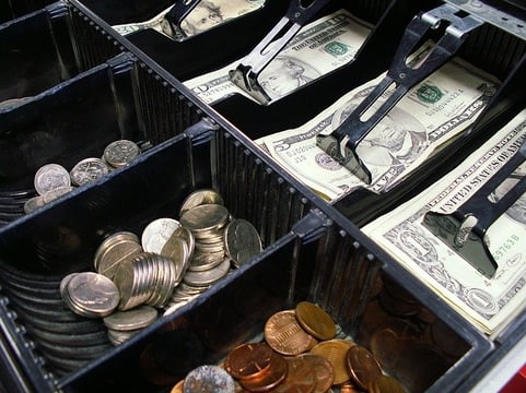 pic How Much Money Is A 2 Dollar Bill Worth how much is a 2 dollar bill really worth