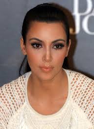 body_kardashian.jpg body_kardashian.jpg