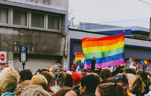 body_lgbt_rainbow_flag