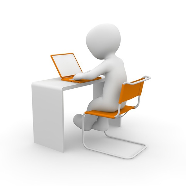 body_readingoncomputer.jpg body_readingoncomputer.jpg