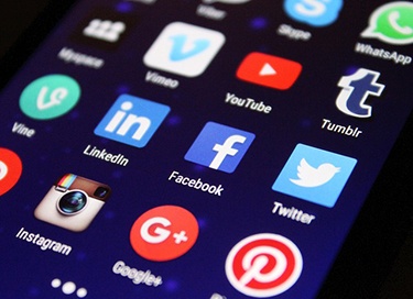 body_socialmedia.jpg body_socialmedia.jpg