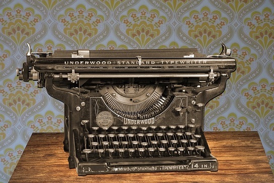 body_typewriter-2.jpg