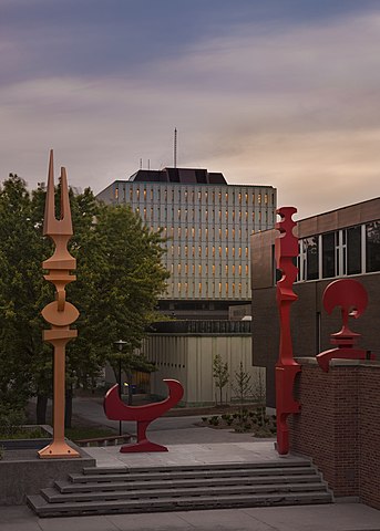 body_university_of_waterloo_arts_library