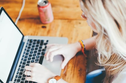 how long should a graduate application essay be computer-1185626_640.jpg