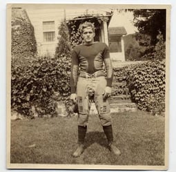 feature_footballplayer.jpg feature_footballplayer.jpg