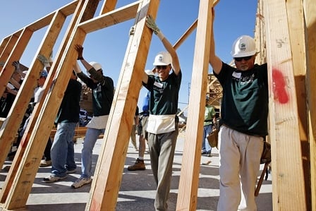 how to start an essay about community service feature_housebuilding