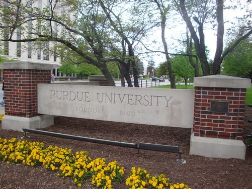 feature_purdue_university_sign_campus