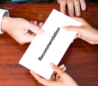 Complete Guide: Writing a Strong Letter of Recommendation