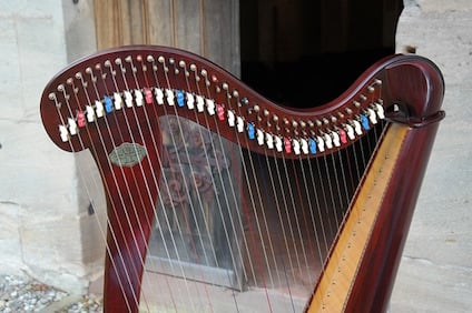 harp-195622_640.jpg