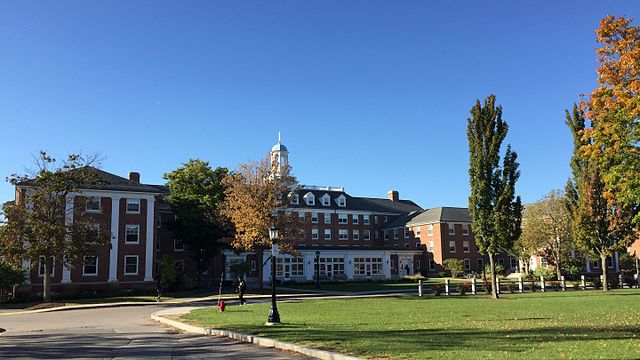 3 Key Tips for Writing Successful Tufts Supplemental Essays