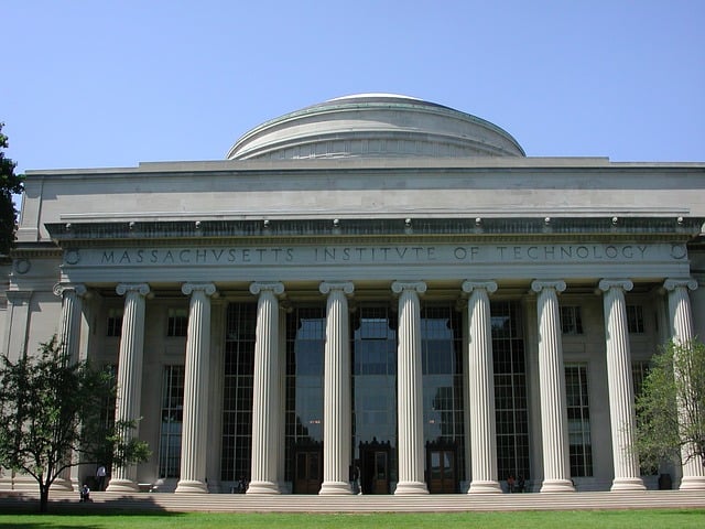 How hard is it to get into MIT?